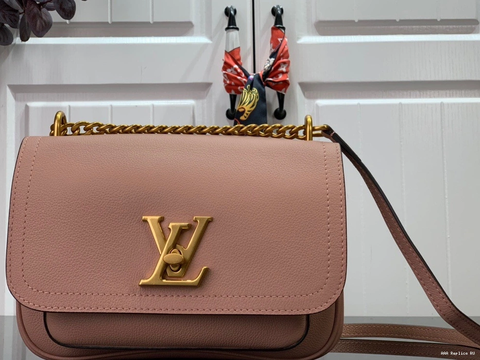 Aaa replica ru VUITTON PM CHAIN LOUIS LOCKME 0716